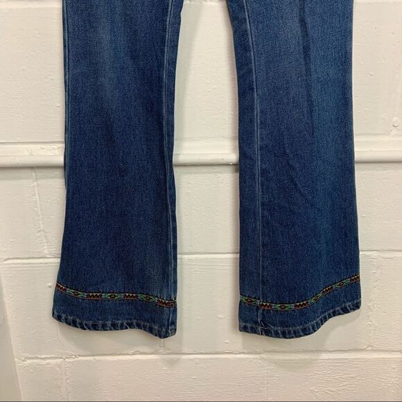 Vintage Andrew's Blue Aztec Hi Rise 100% Cotton Flare Denim Jean Size 5 B22 - Picture 5 of 6